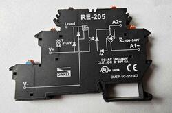 Przekaźnik; instalacyjny; SSR (półprzewodnikowy); RE-105; 100÷240V; AC; 6A; 3÷30V; DC; MOSFET; na szynę DIN35; 1 styk zwierny; Dinkle; RoHS; CE Przekaźnik; instalacyjny; SSR (półprzewodnikowy); RE-105; 100÷240V; AC; 6A; 3÷30V; DC; MOSFET; na szynę DIN35; 1 styk zwierny; Dinkle; RoHS; CE